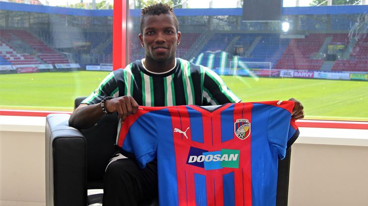 obrázek: Viktoria vítá africkou posilu, ze Zlína přichází Ubong Moses Ekpai