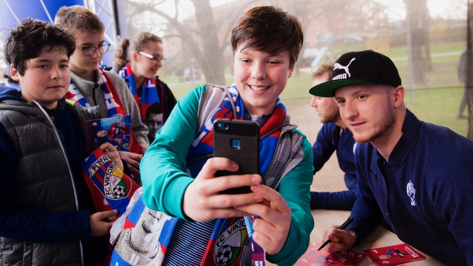 obrázek: Viktoria zve před startem ligového finále fanoušky na první selfiádu