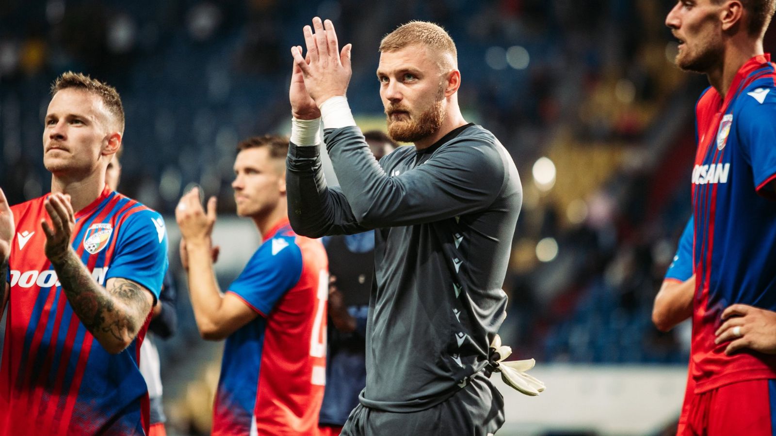 Viktorii opouští Staněk, přichází Červ s Valentou