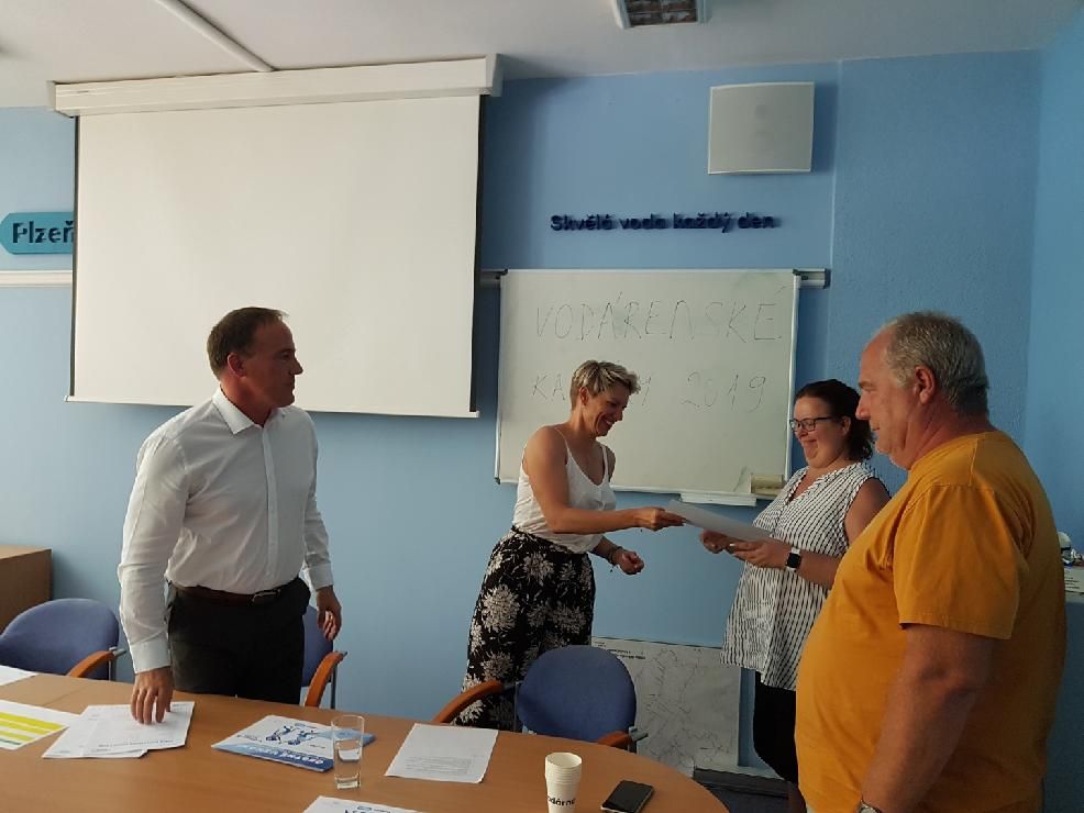 obrázek: Vodárenské kapičky rozdělily přes 300 tisíc korun