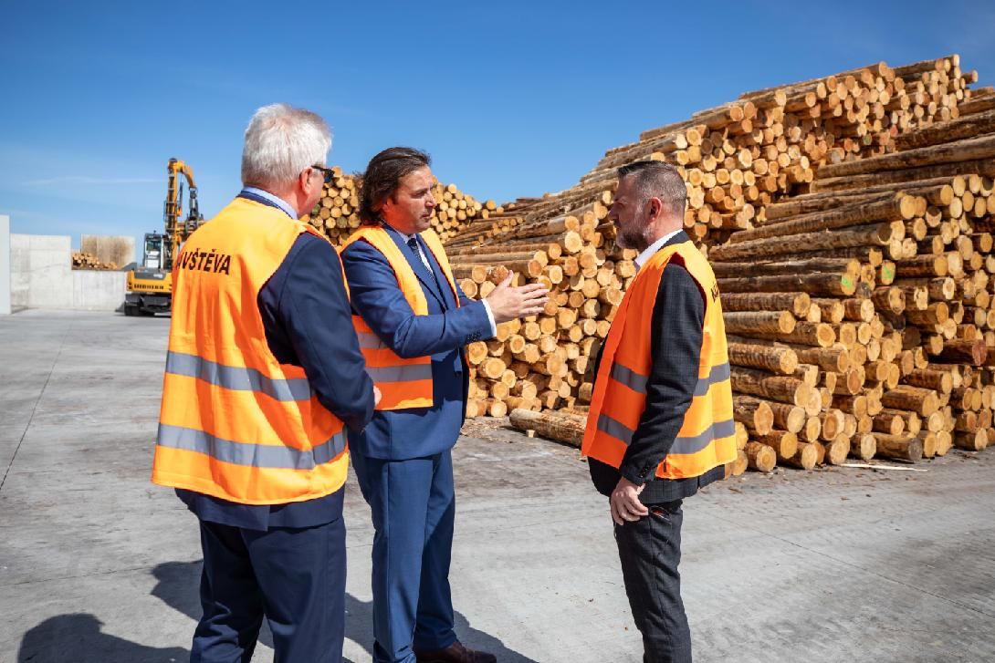 obrázek: Výrobce europalet Klaus Timber představil svou novou pilnici