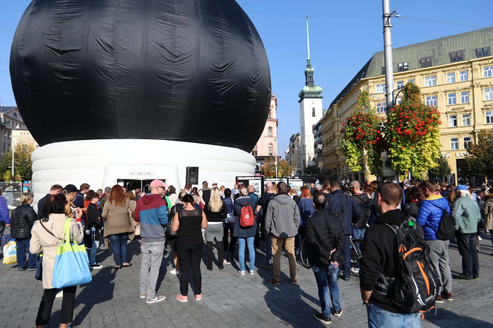 obrázek: Výročí Listopadu připomenou výstavy, koncert nebo cesta vlakem 