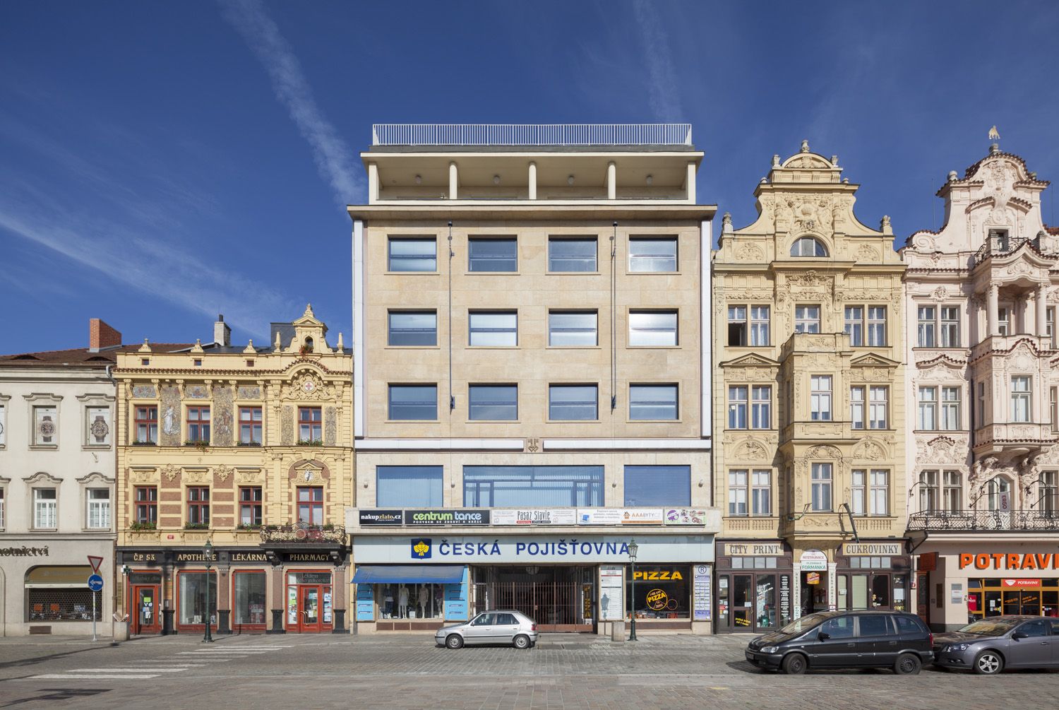 obrázek: Výstava ve Smetanových sadech představuje stezky po architektuře let 1914–1948 