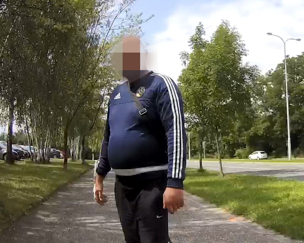 obrázek: Z centrálního příjmu nemocnice utekl muž s kanylou v ruce 