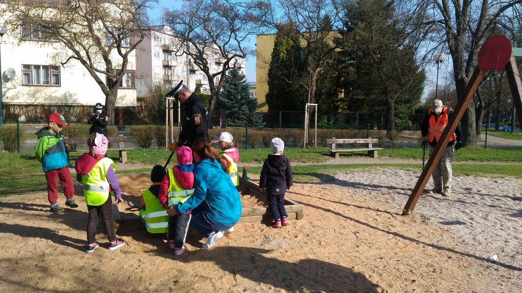 obrázek: Zahájení sezony provozu dětských hřišť v Plzni provází kontroly