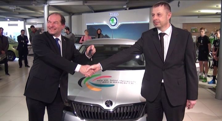 PLZEŇSKÁ 1: Pět vozů značky ŠKODA bude vozit logo olympiády dětí a mládeže
