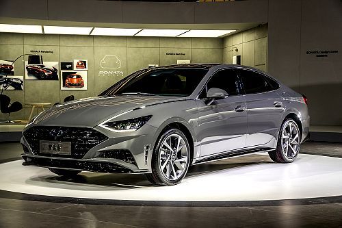 obrázek: Hyundai představuje zcela nové modely Sonata a ix25