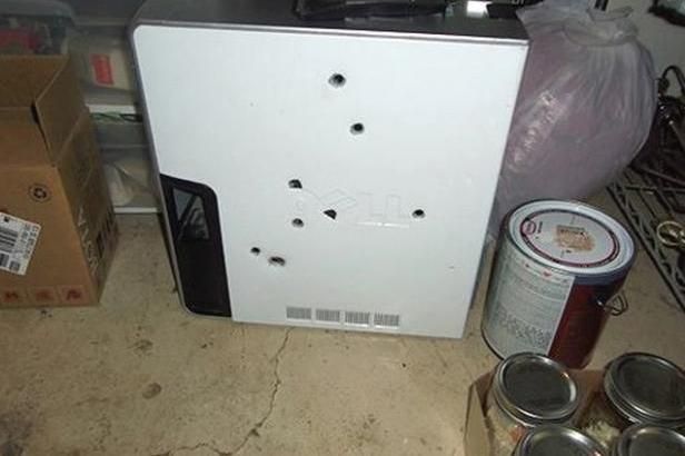 obrázek: Američanovi praskly nervy. \