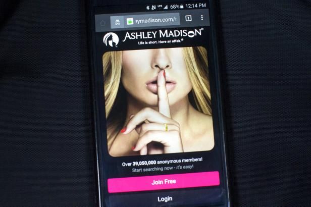 obrázek: Ashley Madison: Mezi údajnými záletníky jsou vládní úředníci i vojáci