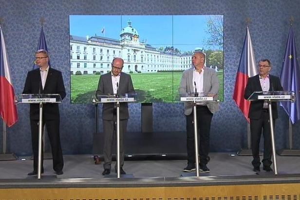 obrázek: Bezpečnostní opatření budou v Česku platit dál, rozhodla rada státu