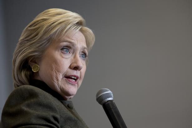 obrázek: Bílý dům: Soukromý e-mail Clintonové obsahoval „přísně tajné“ informace