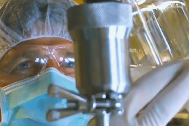 obrázek: Biologická léčba jde dělat levně. Klíč je v končících patentech a vyšší konkurenci