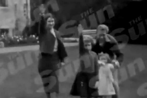 obrázek: Buckingham zklamalo zveřejnění videa s hajlující Alžbětou