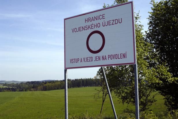 obrázek: Budeme mít vlastní záhonek, těší se lidé z Libavé na rozchod s armádou