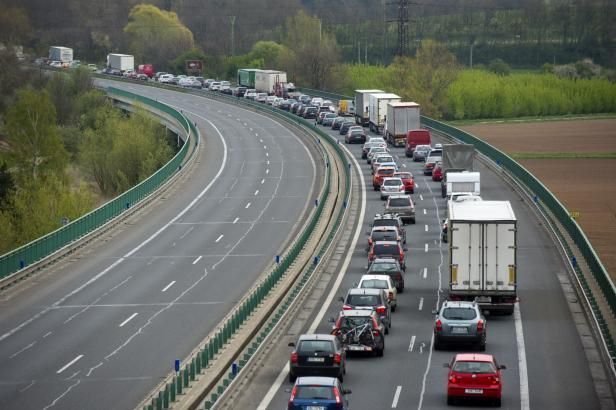 obrázek: České silnice čekají čtyři nabité dny, varuje ŘSD