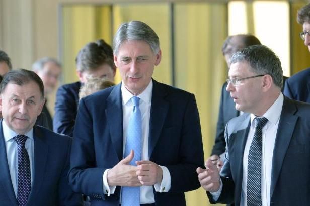obrázek: Česko i Británie se shodly: Zbraně na Ukrajinu nepošleme