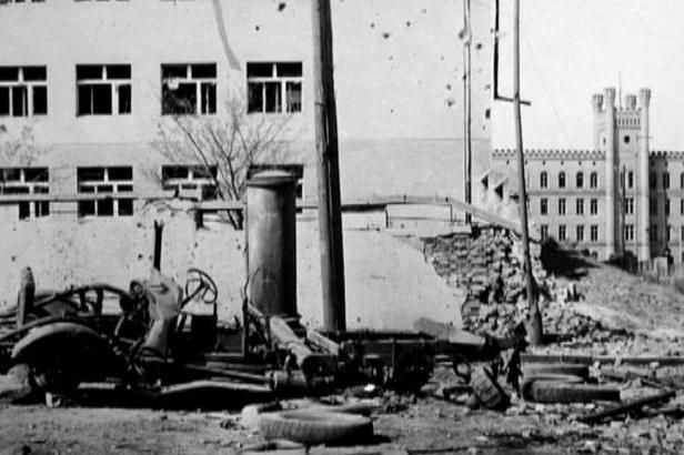 obrázek: Československé tabu: Na konci války zabíjely bomby s rudou hvězdou