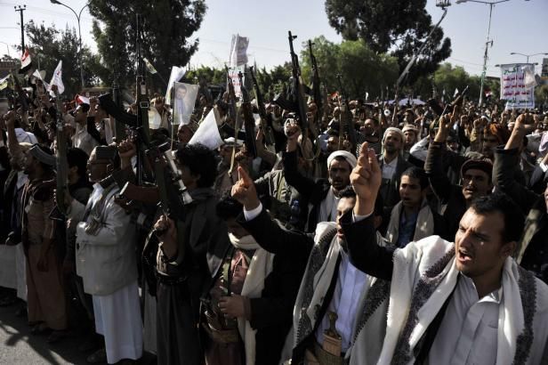 obrázek: Čeští občané se s dalšími evakuovali z Jemenu