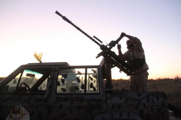 obrázek: Chaosu v Libyi využívá Islámský stát. Intervence je nezbytná, říká novinář Novotný