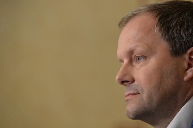 obrázek: Chládek ze svého pádu viní ANO. \