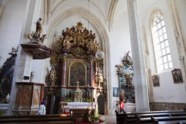 obrázek: Církve už letos dostaly dvoumiliardovou restituční splátku - většinu peněz uspoří na horší časy