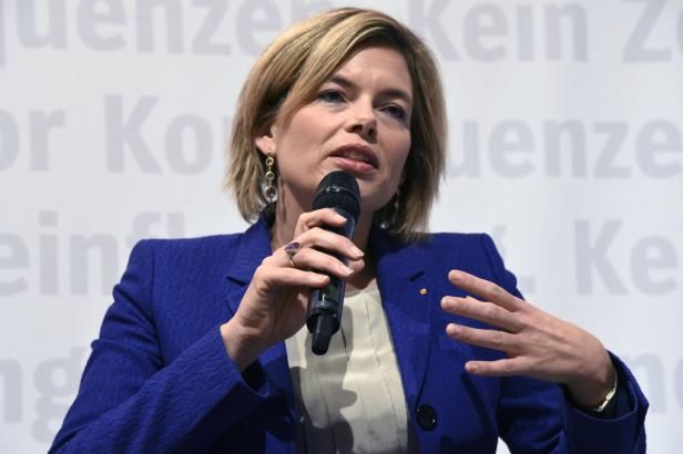 obrázek: Členka vedení CDU prý navrhuje omezit migraci skrze centra a denní kvóty