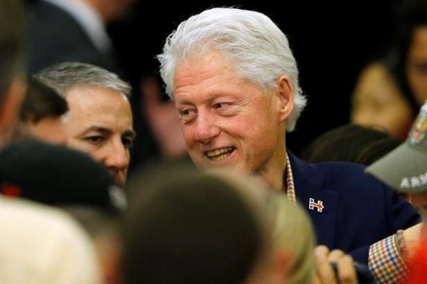 obrázek: Clinton rozvířil vody v Maďarsku a Polsku. Prohlásil, že chtějí vedení po vzoru Putina