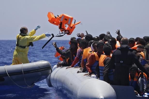 obrázek: Co s uprchlickou vlnou? EU se na summitu pokusí něco vymyslet