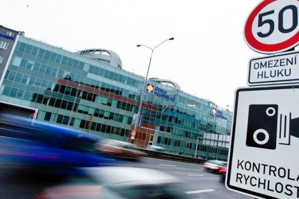 obrázek: ČT: O omezení rychlosti v obci by měla rozhodovat dopravní policie