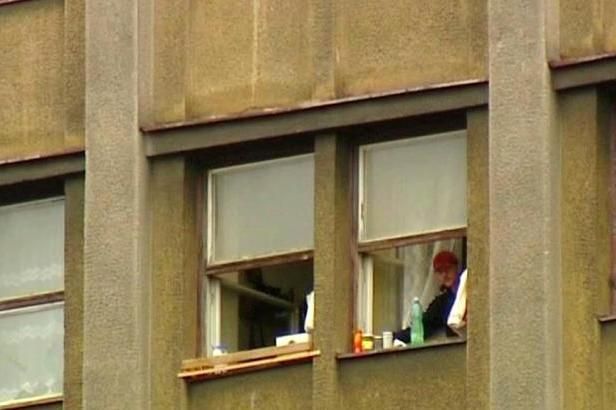 obrázek: \nDeset lidí v jednom pokoji? To už se majitelům ubytoven nebude vyplácet\n