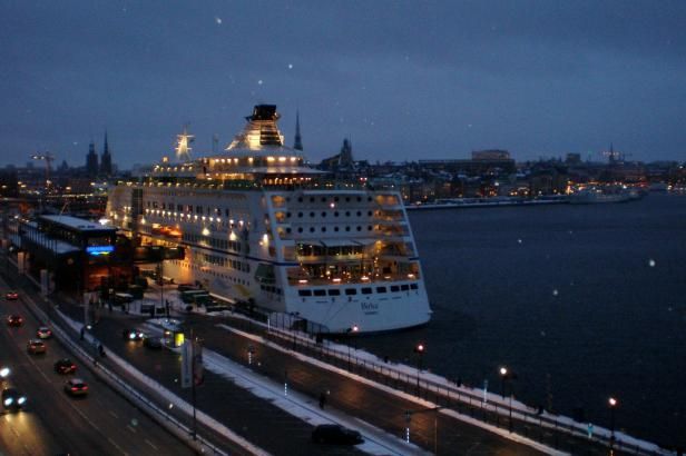 obrázek: Do restaurace v centru Stockholmu někdo vhodil výbušninu