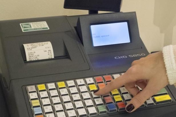 obrázek: Elektronické pokladny ještě nejsou, ale stát už stojí miliony