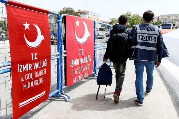 obrázek: Evropská komise podmíněně podpoří bezvízový styk s Tureckem, píše BBC