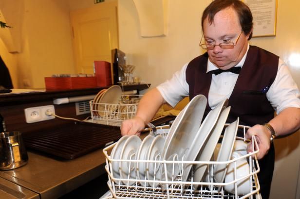 obrázek: Firmy zaměstnají lidi po vězení nebo s handicapem, teď mají šanci na dotaci
