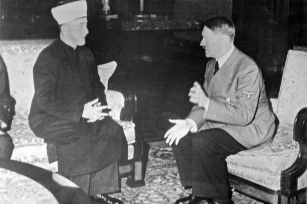 obrázek: Hitler likvidoval Židy na radu jeruzalémského muftího, provokuje Netanjahu