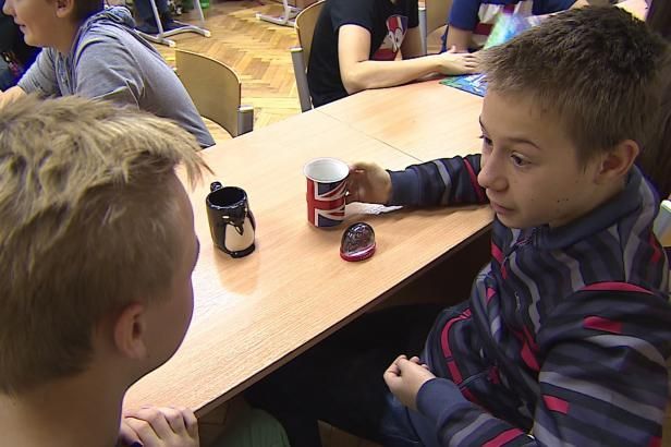 obrázek: I´m from Czech Republic. Tisíce žáků se v cizině učí jazyky