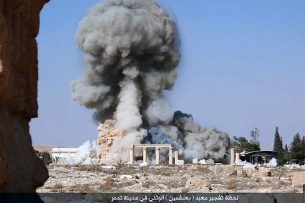 obrázek: Islamisté zveřejnili fotky potvrzující zničení chrámu v Palmýře