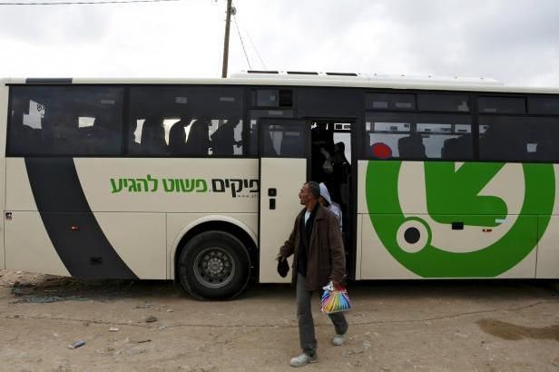 obrázek: Izrael zrušil oddělené autobusy pro Židy a Palestince