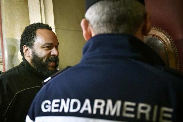 obrázek: Komik Dieudonné nakonec za 