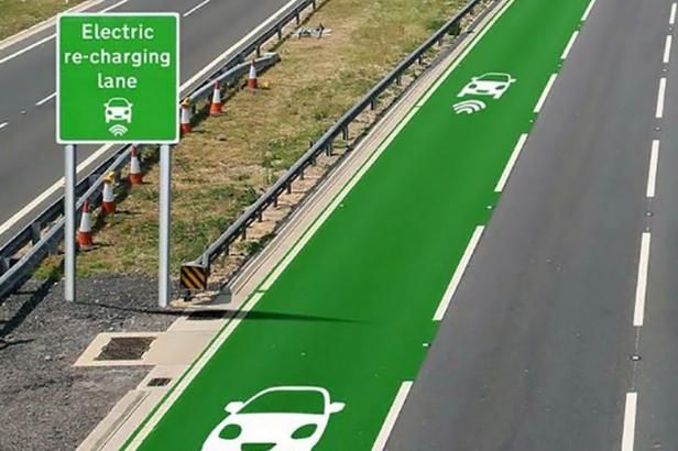 obrázek: Konec čekání u zásuvky? Speciální vozovka dobije elektromobil za jízdy