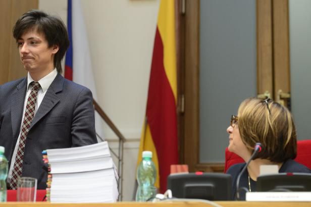 obrázek: Konec koalice? Pražští zastupitelé odvolali v noci čtyři radní – včetně Stropnického