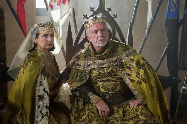 obrázek: Korunní princ vyrazí do bitvy o přízeň diváků na Štědrý večer. Bojovat bude i dokonalými kostýmy