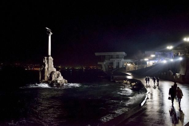 obrázek: Krym je opět bez ukrajinské elektřiny. Příčinou je prý porucha elektrického vedení