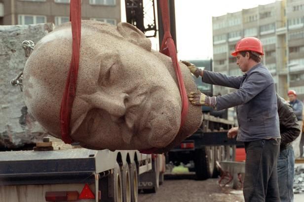 obrázek: Leninova hlava byla exhumována kvůli výstavě v Berlíně