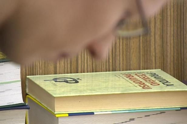 obrázek: Libo-li maturitu bez studia? Mají ji první lidé, ministrovi navzdory