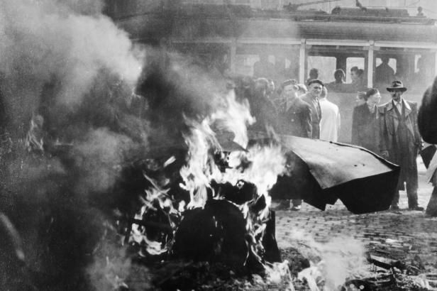 obrázek: Maďarští uprchlíci po roce 1956 se podle Budapešti oproti těm nynějším chovali slušně