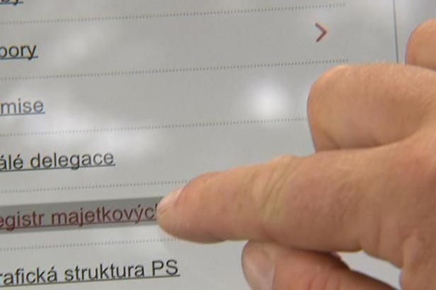 obrázek: Majetek se má přiznat už při vstupu do politiky, navrhuje vláda