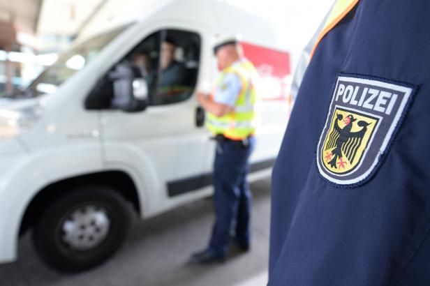 obrázek: Máme tu 420 radikálů, kteří jsou pro nás hrozbou, tvrdí německý šéf kriminalistů