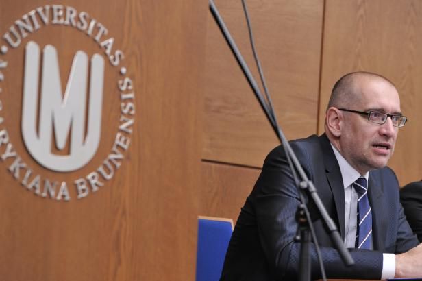 obrázek: Masarykova univerzita pomůže běžencům, spolu se státem i dobrovolníky