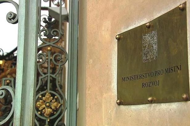 obrázek: Ministerstvo odmítlo závěry auditu, miliardovou zakázku hájí